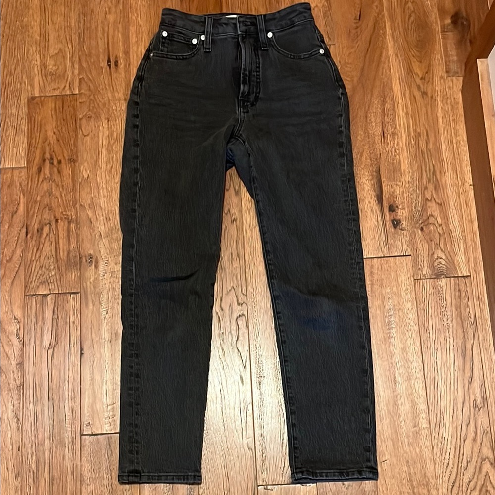 Madewell Women’s  Straight Jeans in Black